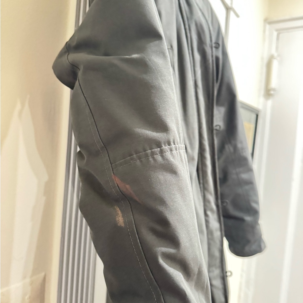 Canada Goose Gray Puffer Jacket - Picture 4 of 10